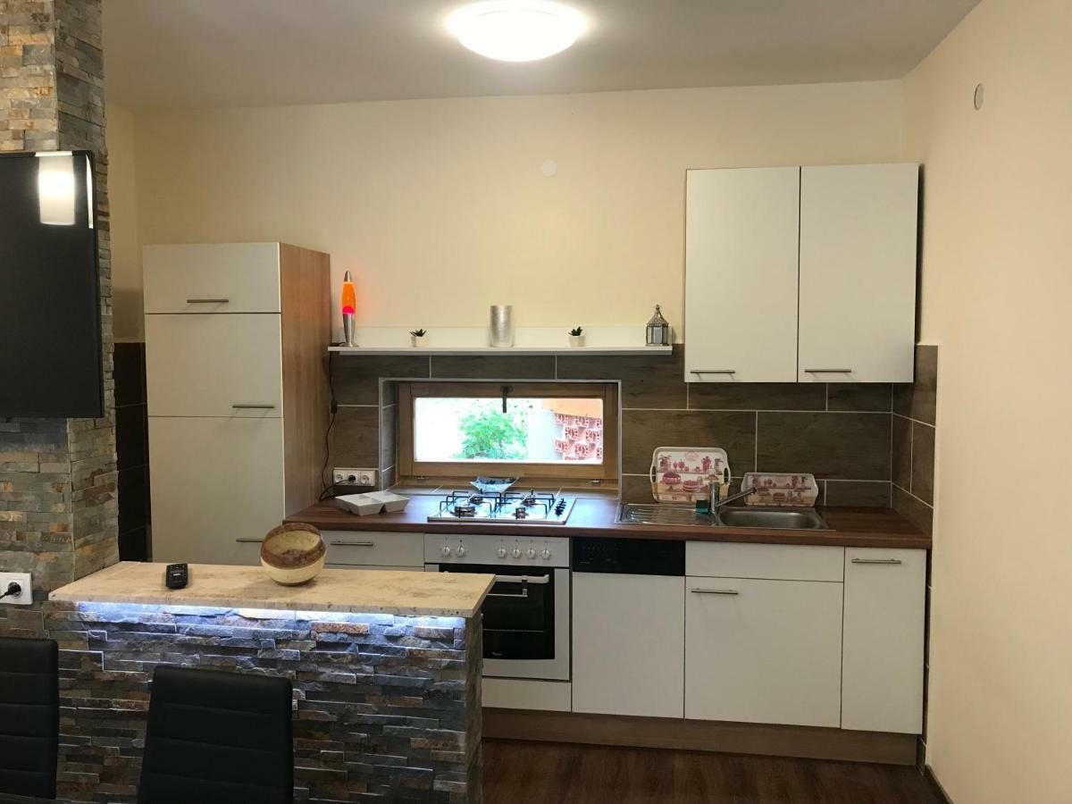 Candy Apartman Keszthely Extérieur photo